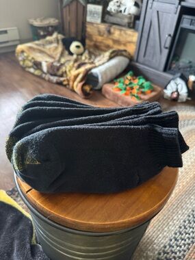 Men’s Gold Toe black quarter socks